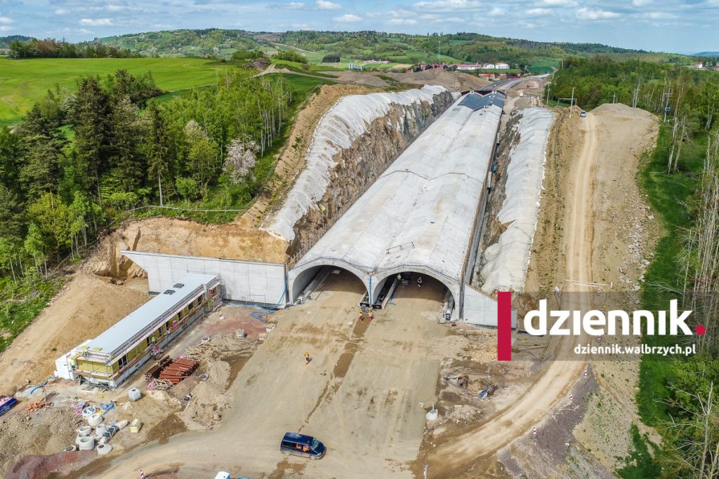 To Jest Najd U Szy Pozamiejski Tunel Drogowy Pod Ziemi Pojawi A Si