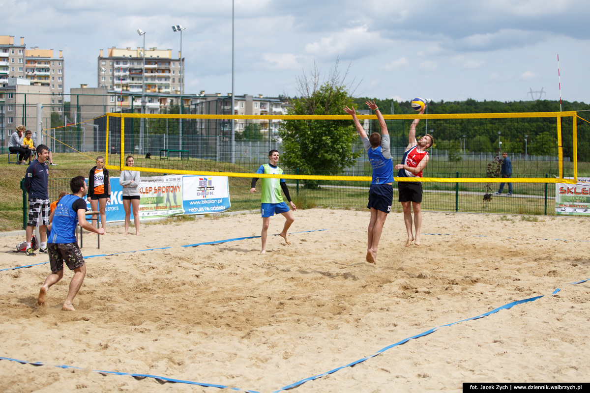 X Turniej Siatkówki Plażowej o Puchar Almar Sport. Wałbrzych, maj 2015. Fot. jacek Zych