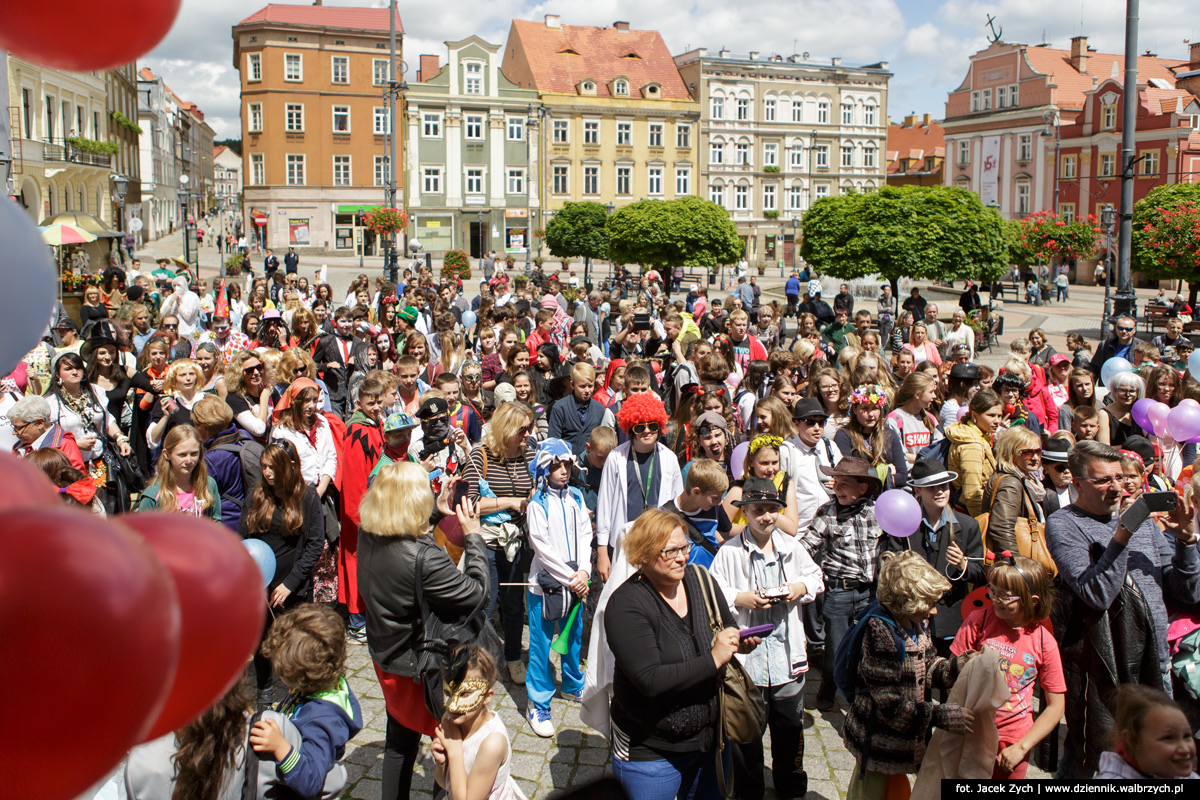 Wałbrzyska Parada Teatralna. Wałbrzych, czerwiec 2015. Fot. Jacek Zych