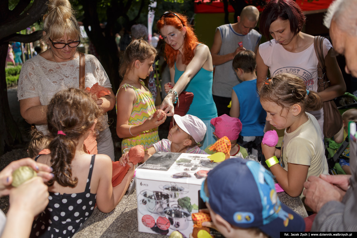 Piknik rodzinny w Parku Jana III Sobieskiego. Wałbrzych, czerwiec 2015. Fot. Jacek Zych
