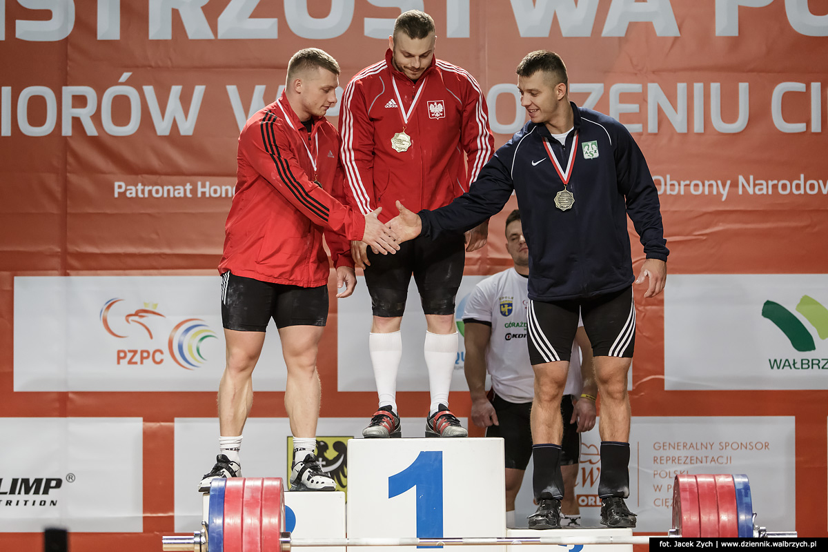Walbrzych, 17.10.15 Mistrzostwa Polski Seniorow w Podnoszeniu Ciezarow.... Fot. Jacek Zych / FORUM