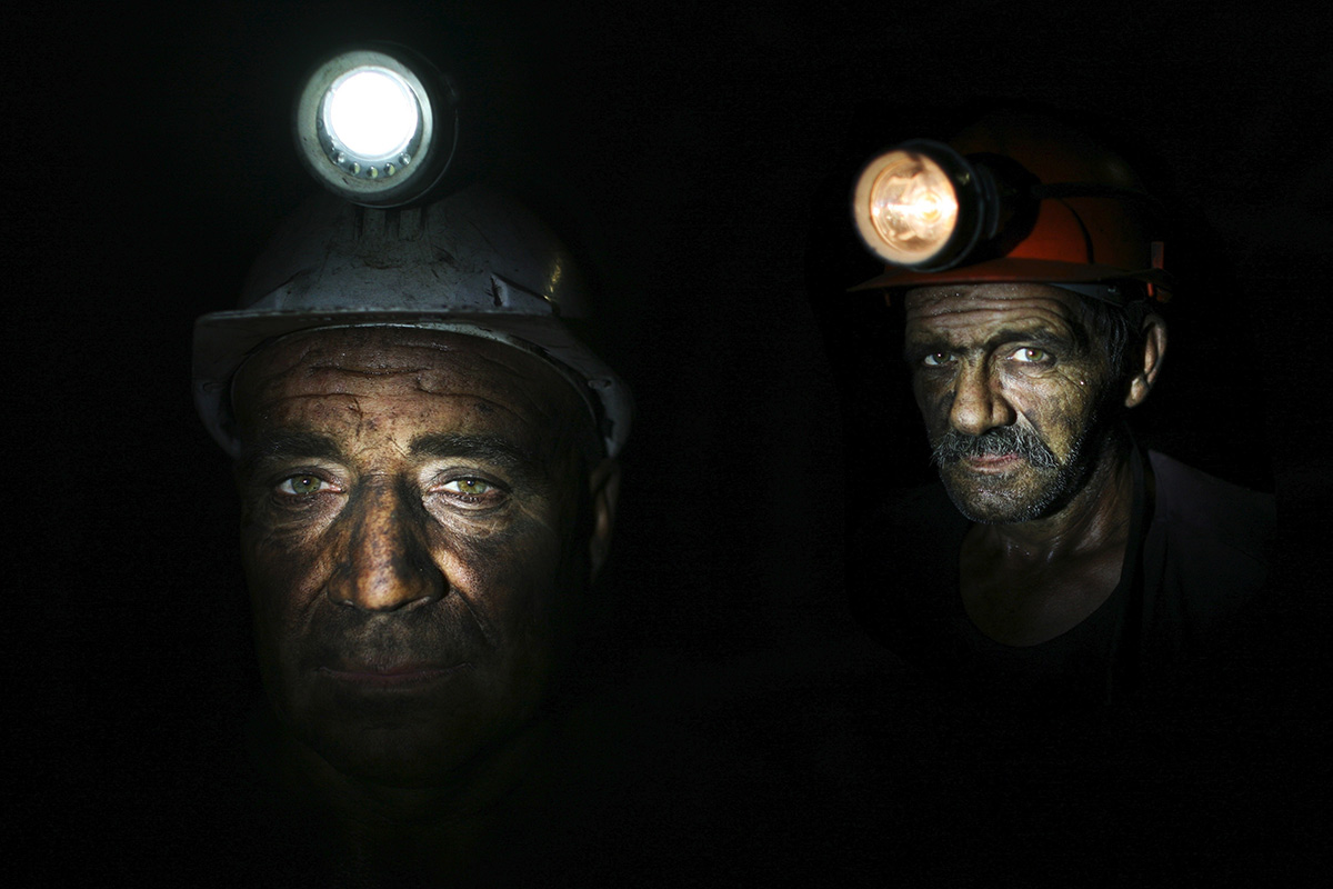 Voices miners. Канадский Шахтер. Ресницы Шахтеров. Лицо шахт[. Coal Miner.