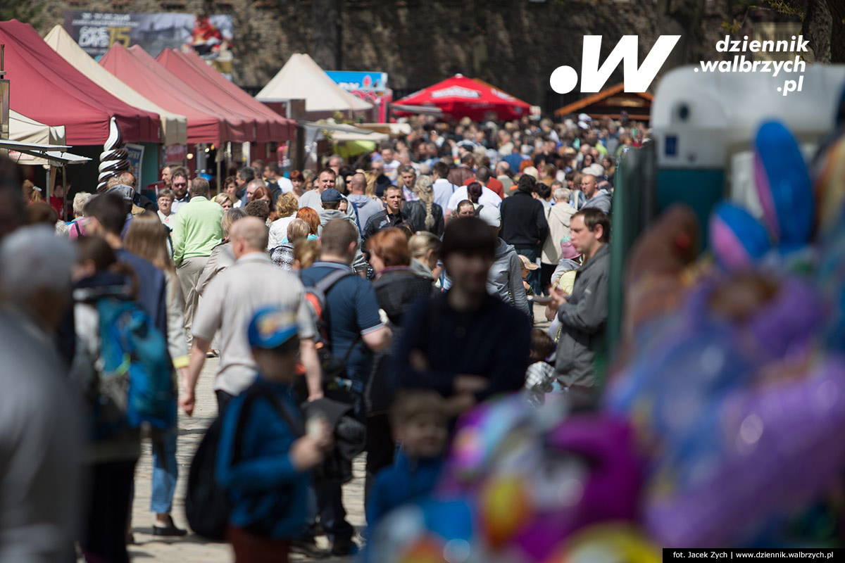 03.05.2015 Wałbrzych. Festiwal Kwiatów w Zamku Książ. fot. Jacek Zych / Dziennik Wałbrzych