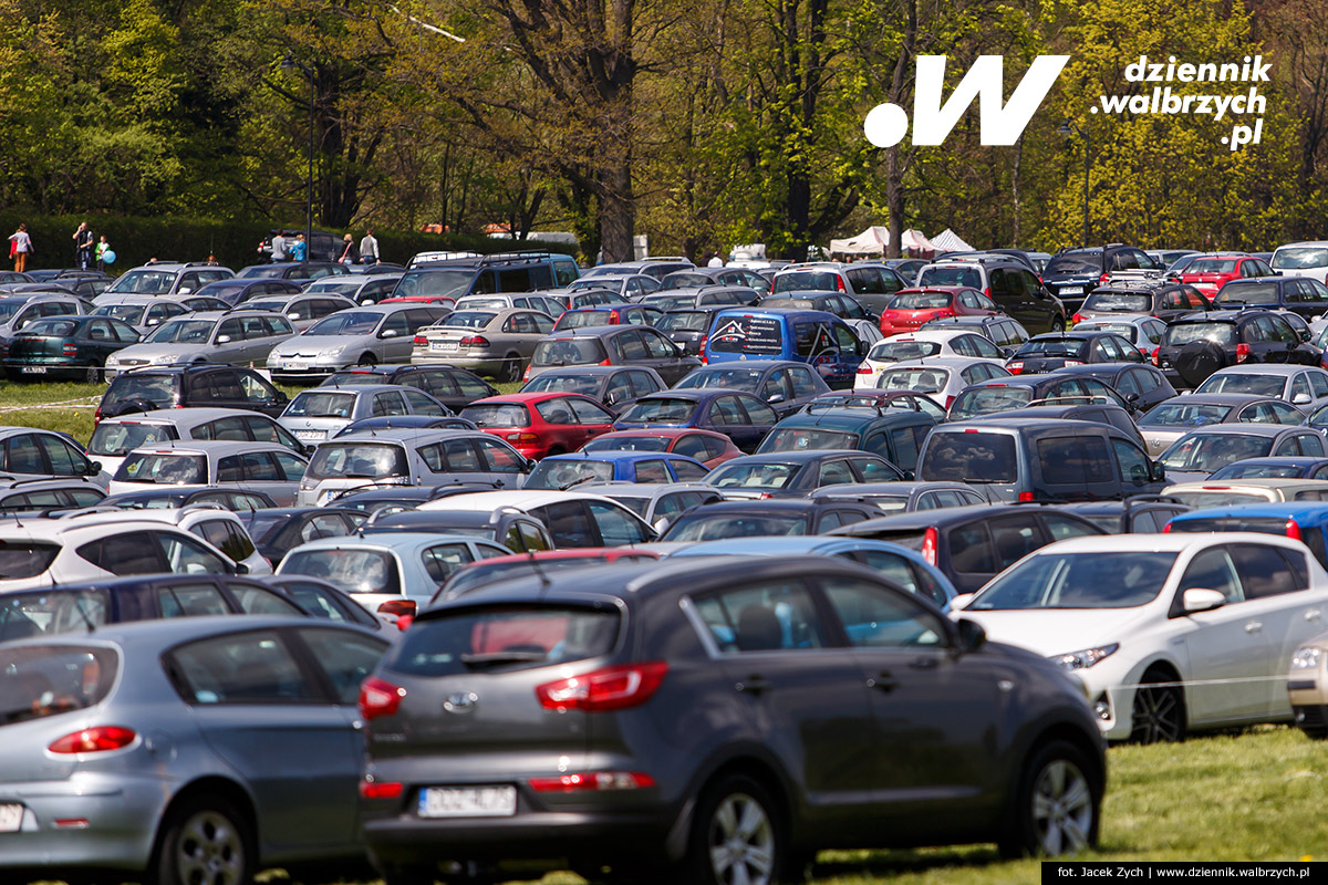 03.05.2015 Wałbrzych. Festiwal Kwiatów w Zamku Książ. fot. Jacek Zych / Dziennik Wałbrzych