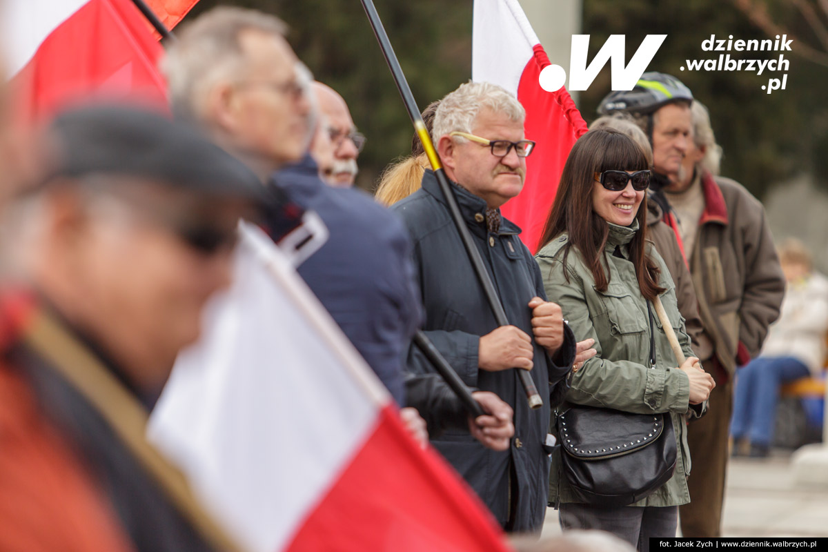 23.04.2016 Wałbrzych. Wiec Ruchu Kontroli Wyborów. fot. Jacek Zych / Dziennik Wałbrzych