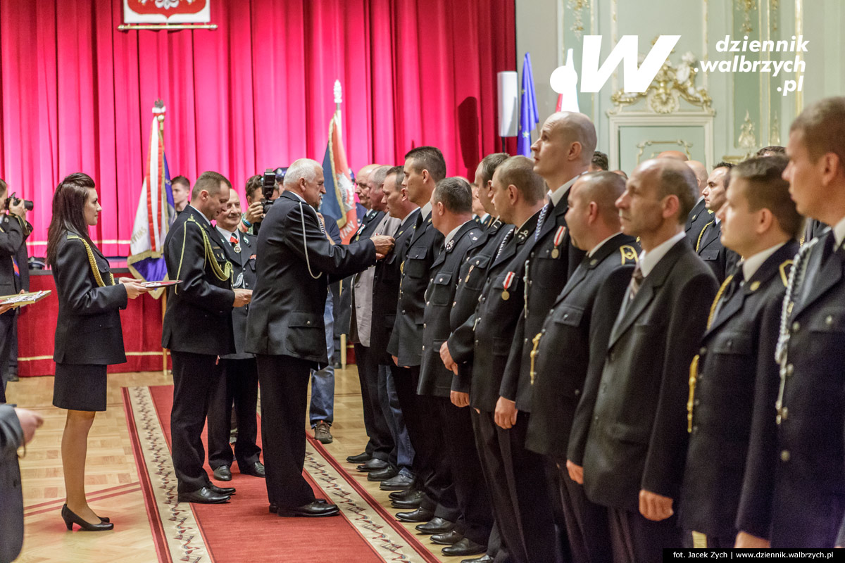 13.05.2016 Szczawno-Zdrój. Uroczysta akademia z okazji Święta Straży Pożarnej. fot. Jacek Zych / Dziennik Wałbrzych