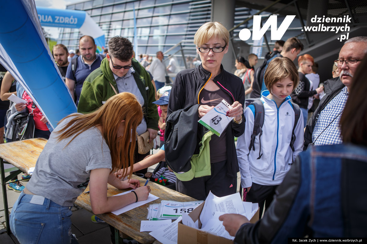 21.05.2016 Wałbrzych. Zorganizowana przez spółkę Aqua Zdrój impreza rekreacyjna z cyklu Polska Biega. fot. Jacek Zych / Dziennik Wałbrzych