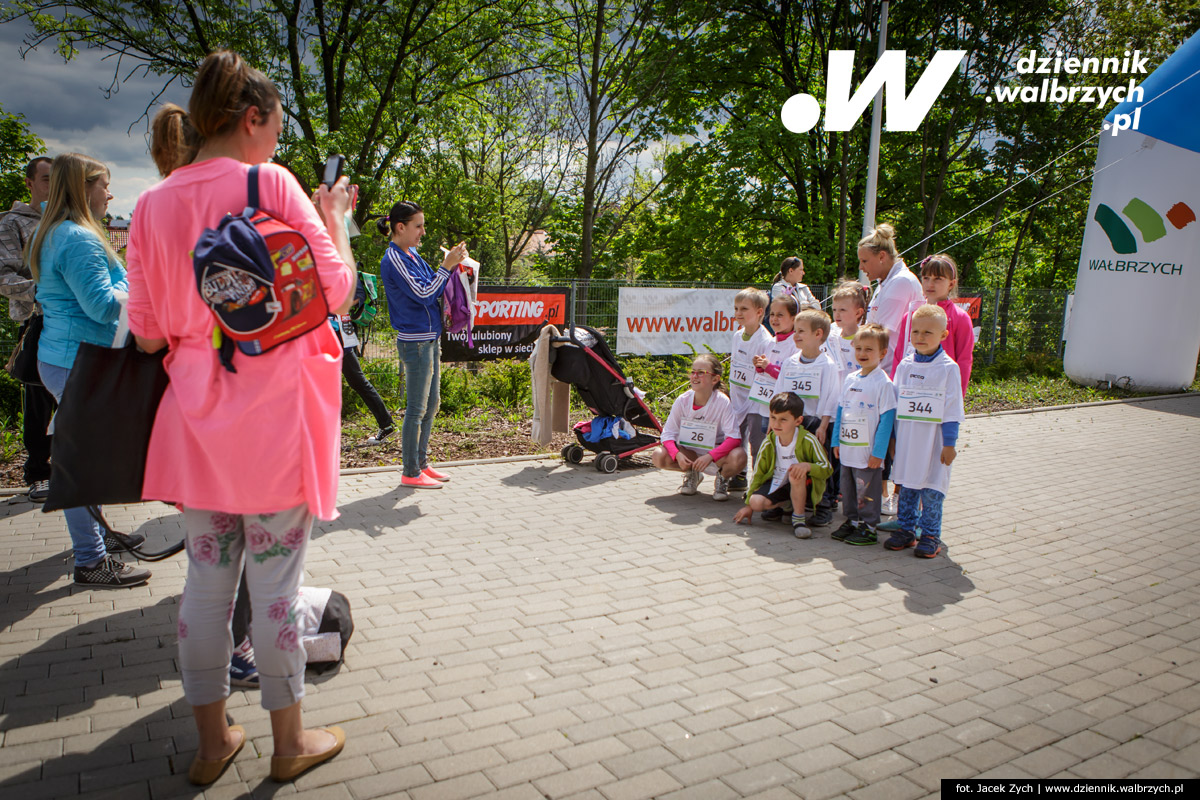 21.05.2016 Wałbrzych. Zorganizowana przez spółkę Aqua Zdrój impreza rekreacyjna z cyklu Polska Biega. fot. Jacek Zych / Dziennik Wałbrzych