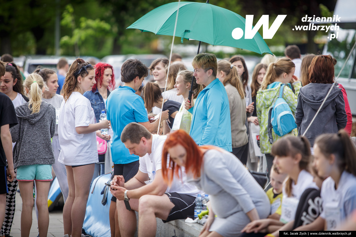 21.05.2016 Wałbrzych. Zorganizowana przez spółkę Aqua Zdrój impreza rekreacyjna z cyklu Polska Biega. fot. Jacek Zych / Dziennik Wałbrzych