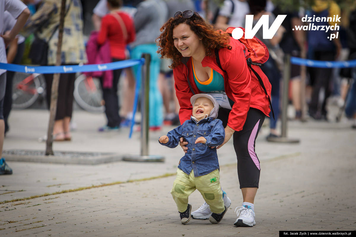 21.05.2016 Wałbrzych. Zorganizowana przez spółkę Aqua Zdrój impreza rekreacyjna z cyklu Polska Biega. fot. Jacek Zych / Dziennik Wałbrzych