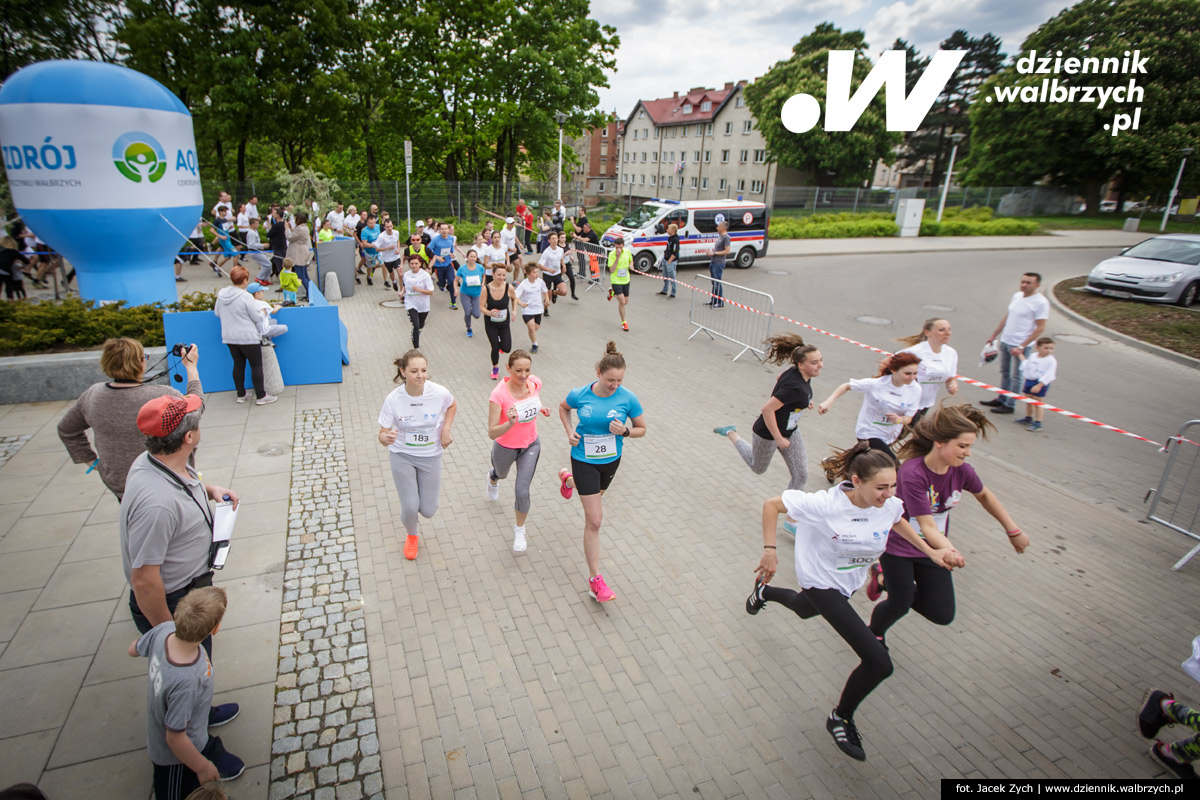 21.05.2016 Wałbrzych. Zorganizowana przez spółkę Aqua Zdrój impreza rekreacyjna z cyklu Polska Biega. fot. Jacek Zych / Dziennik Wałbrzych