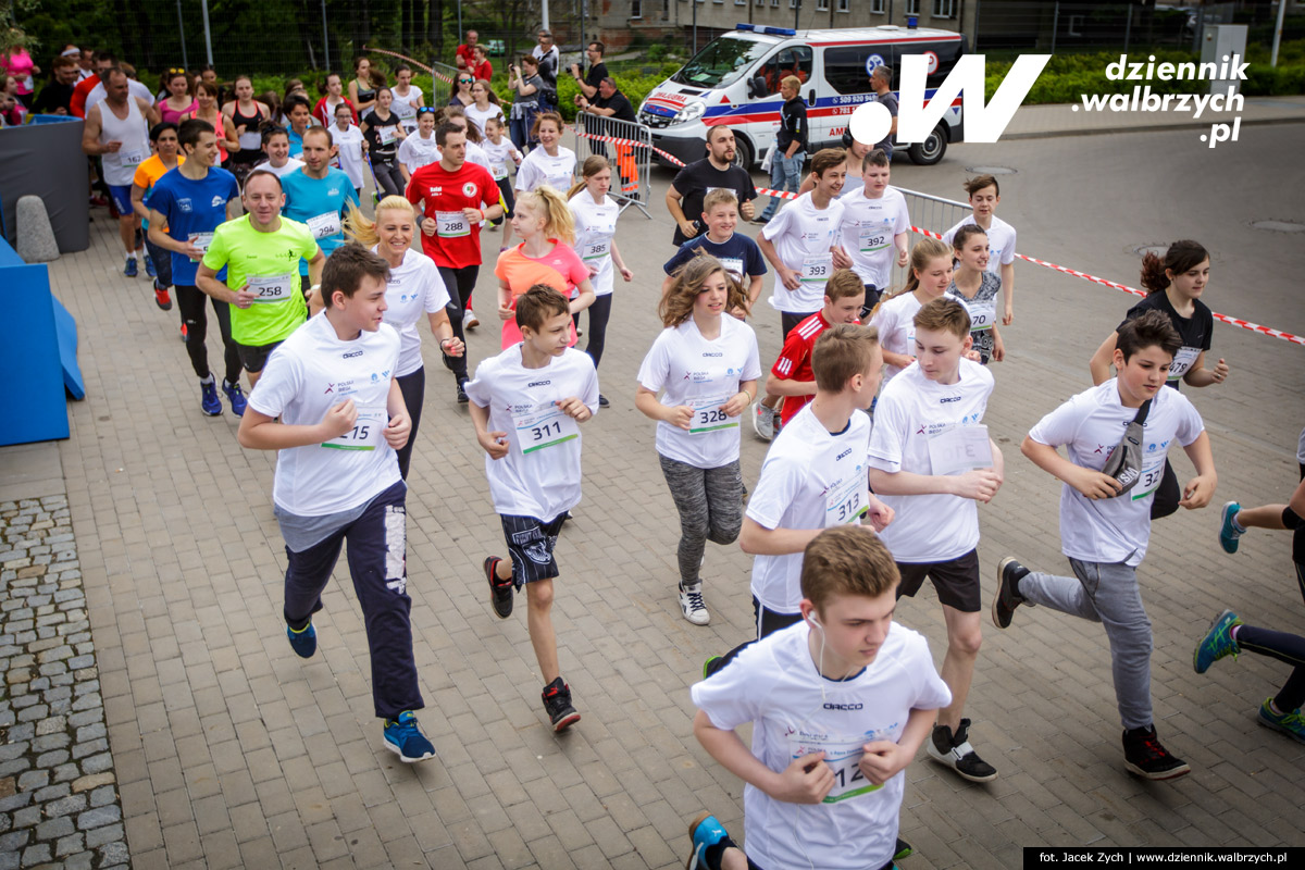 21.05.2016 Wałbrzych. Zorganizowana przez spółkę Aqua Zdrój impreza rekreacyjna z cyklu Polska Biega. fot. Jacek Zych / Dziennik Wałbrzych