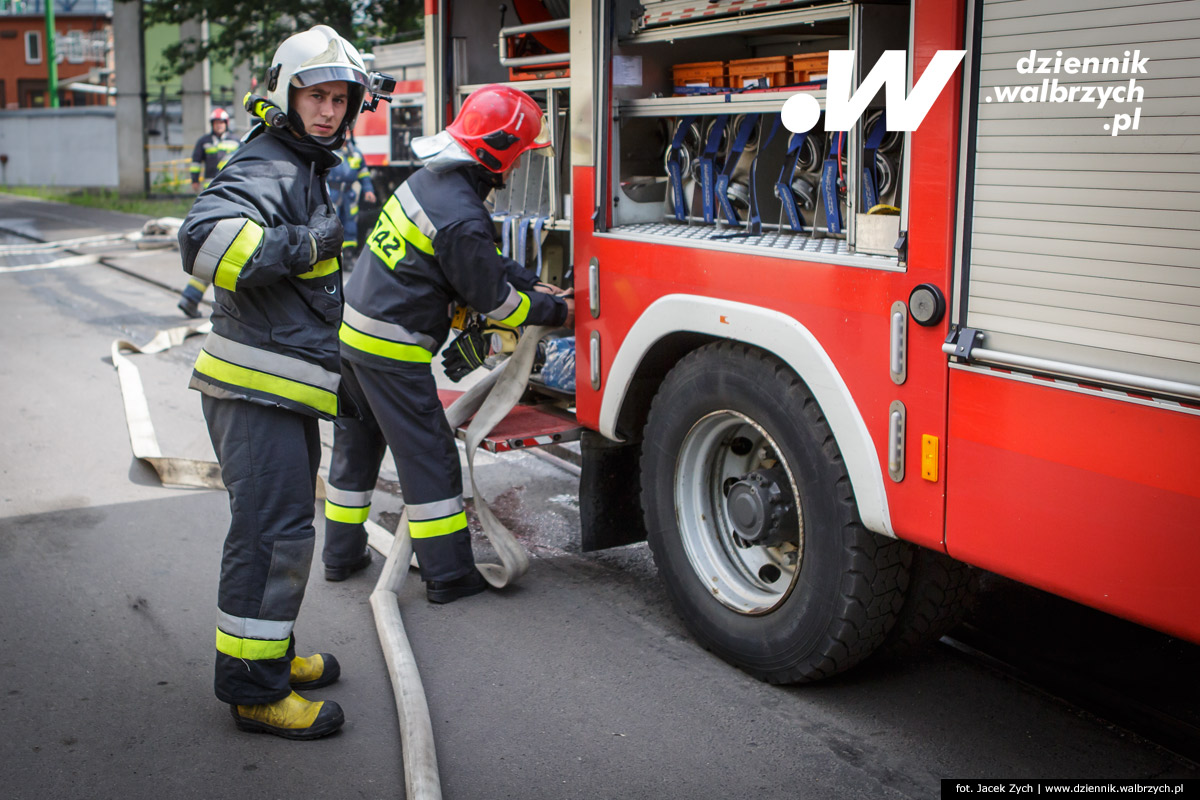 09.06.2016 Wałbrzych. Ćwiczenia straży pożarnej w WZK Victoria. fot. Jacek Zych / Dziennik Wałbrzych