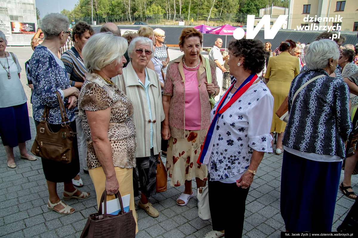 14.09.2016. Wernisaż wystawy "Zapomniany powrót", przypominającej losy francuskich repatrintów, którzy pod koniec lat 40. XX wieku przyjechali do Wałbrzycha z Francji. fot. Jacek Zych / Dziennik Wałbrzych