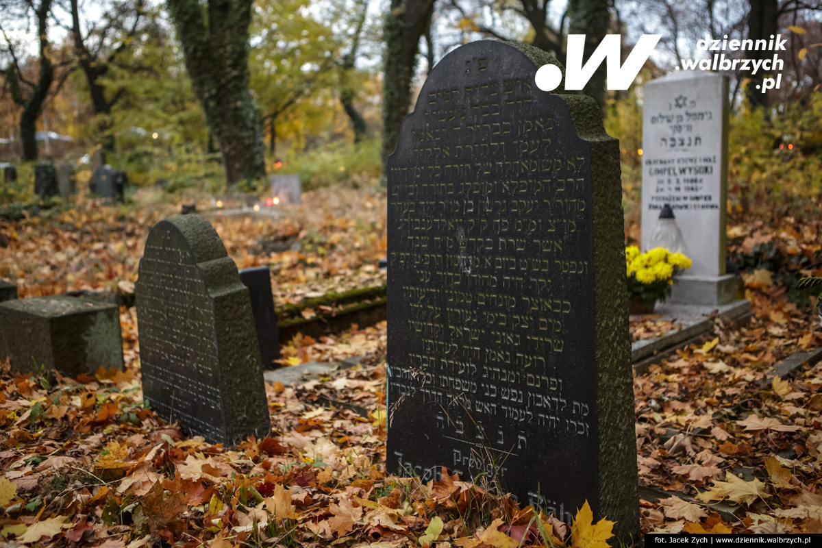 1.11.2018. Cmentarz żydowski w Wałbrzychu. fot. Jacek Zych / Dziennik Wałbrzych