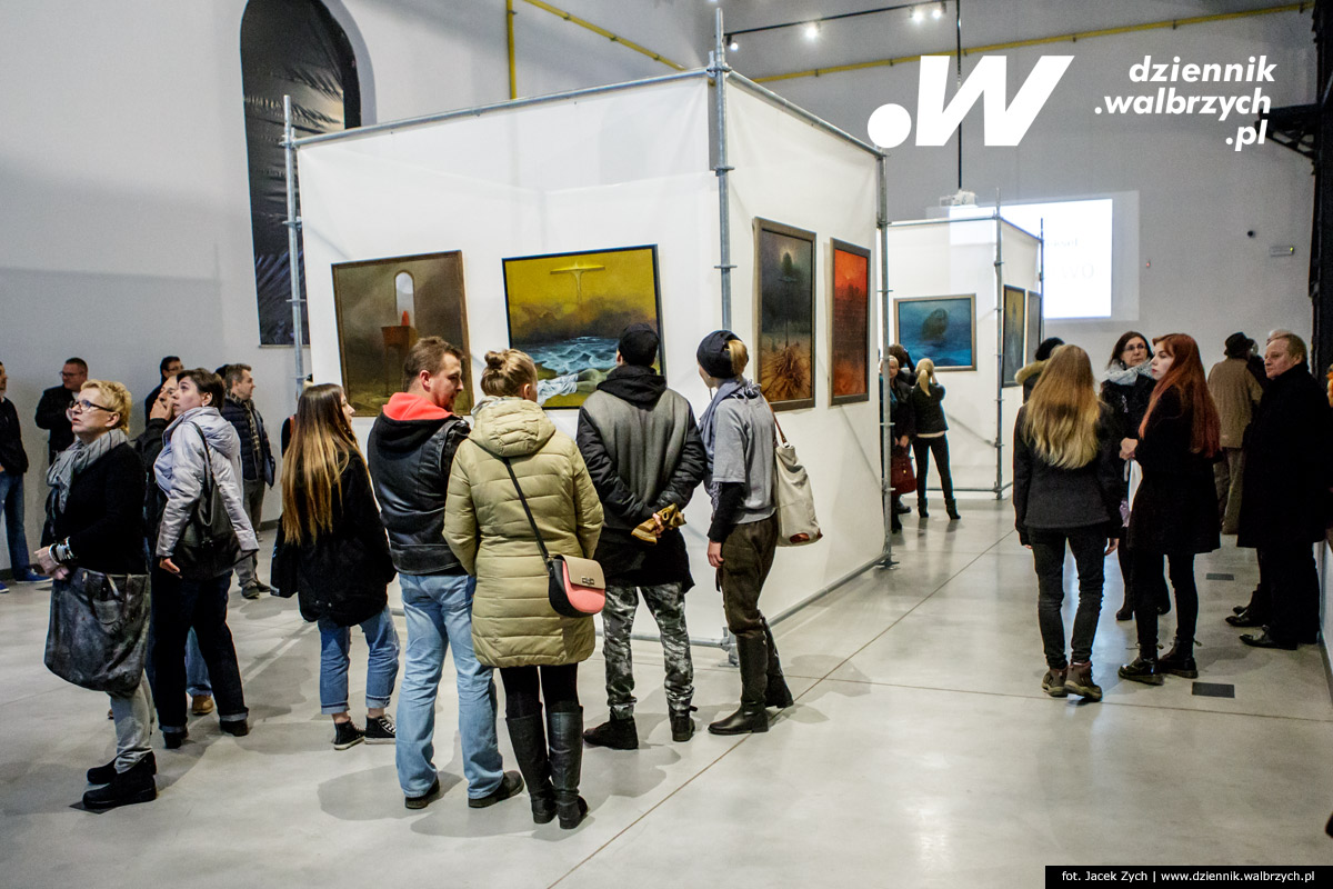 2.11.2016. W Starej Kopalni odbyl się Wernisaż wystawy Krzysztofa Heksela fot. Jacek Zych / Dziennik Wałbrzych