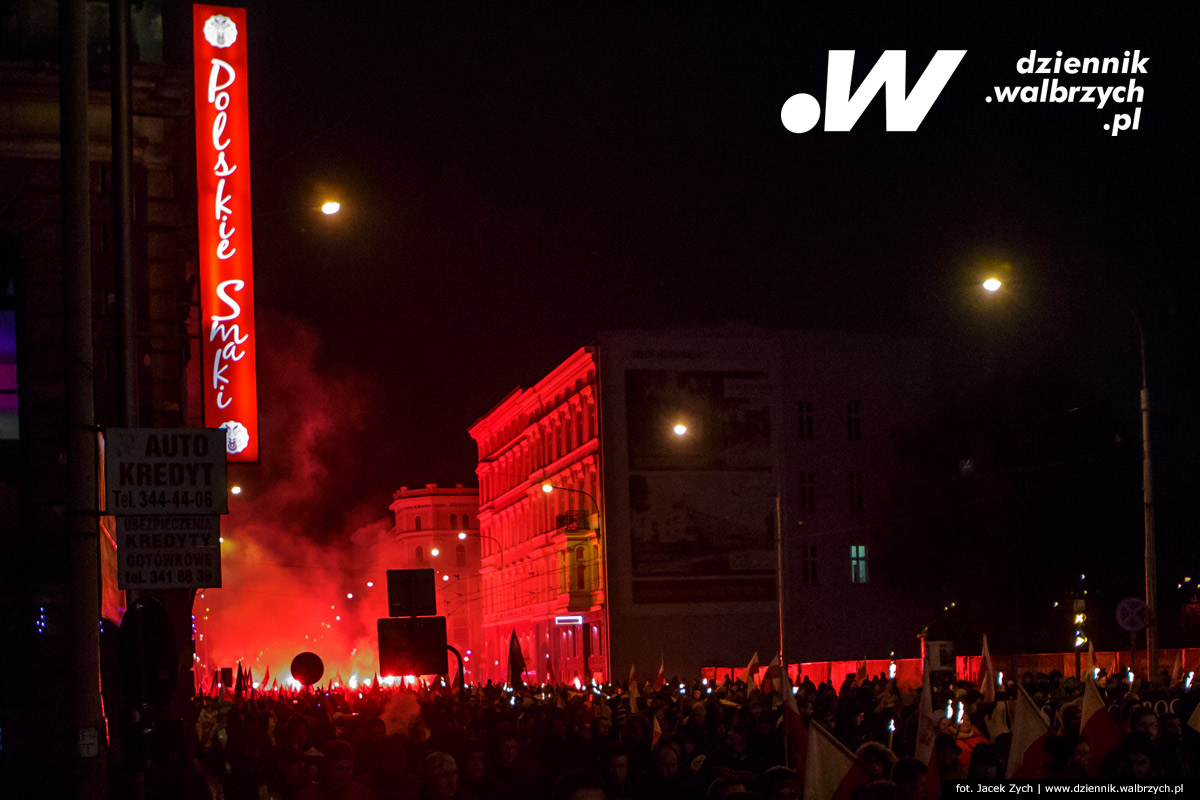 11.11.2016. Wrocław. Marsz patriotów. fot. Jacek Zych / Dziennik Wałbrzych