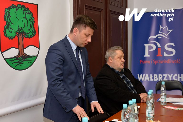 Michał Dworczyk (L) i Cezary Kuriata (P) z wałbrzyskiego okręgu PiS. fot. użyczona (biuro poselskie Michała Dworczyka)