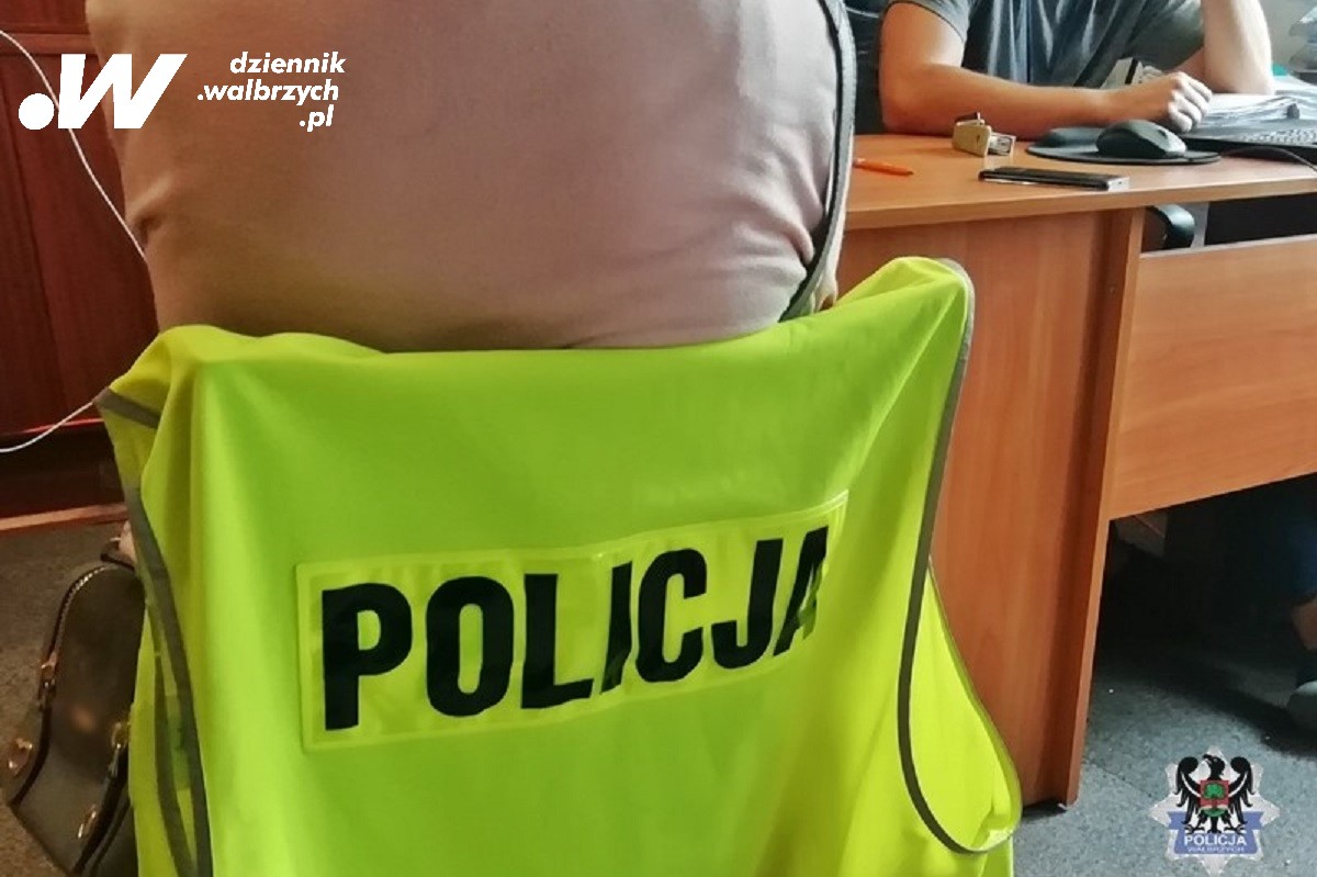Internetowa oszustka zatrzymana przez policję fot. użyczone / Komenda Miejska Policji w Wałbrzychu