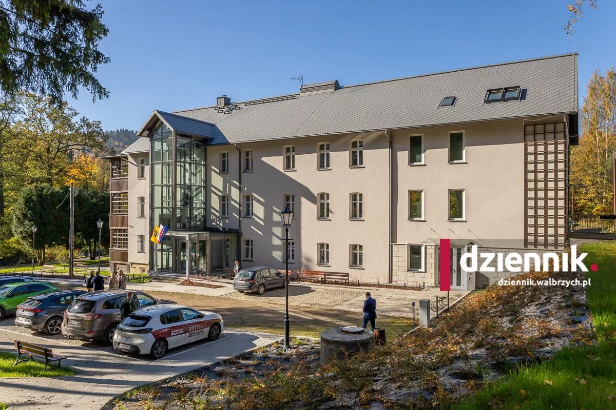 Dekadę stał pusty. Nowe życie „Górnika” w Sokołowsku