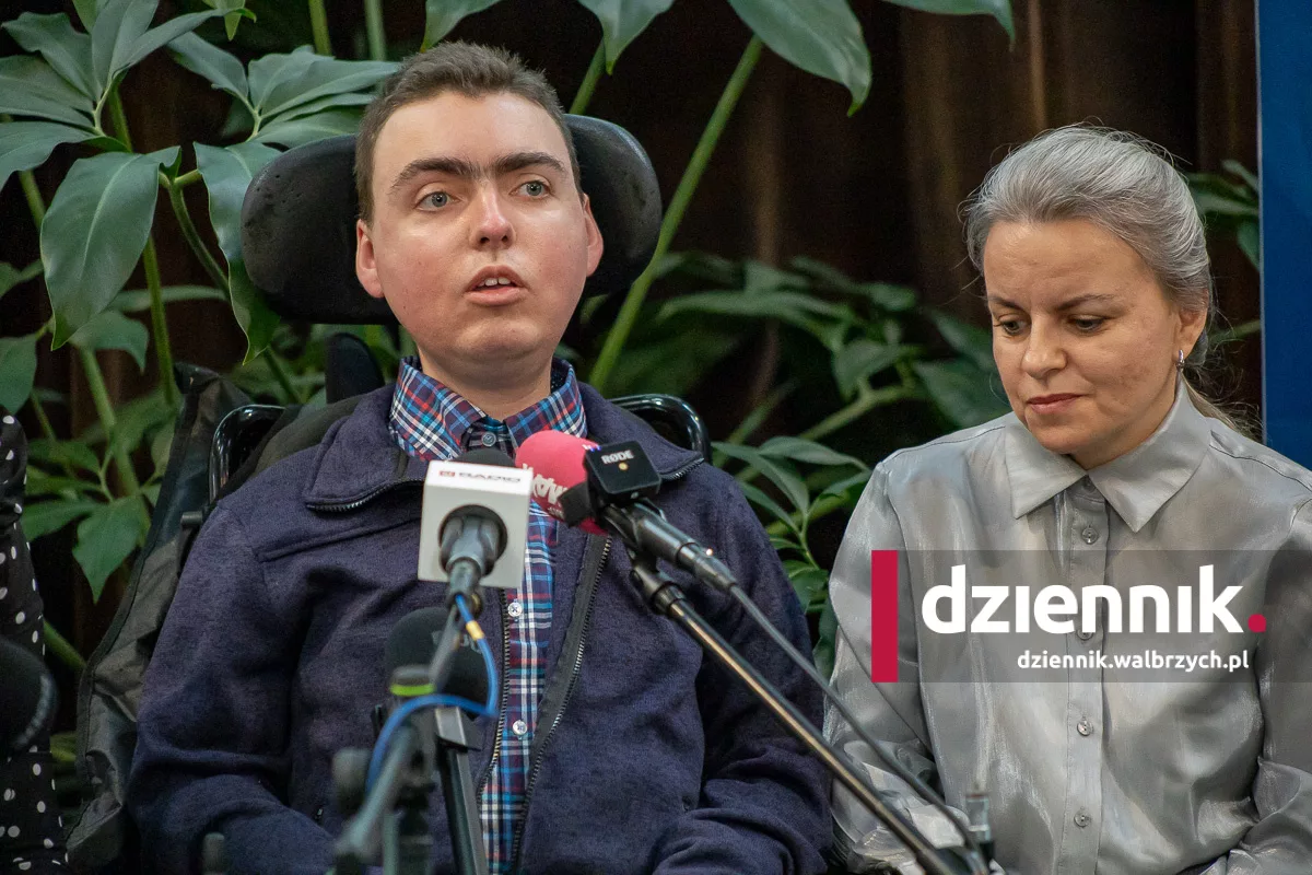 Więcej niż pomoc. Tak Wałbrzych buduje sieć wsparcia, która zmienia życie