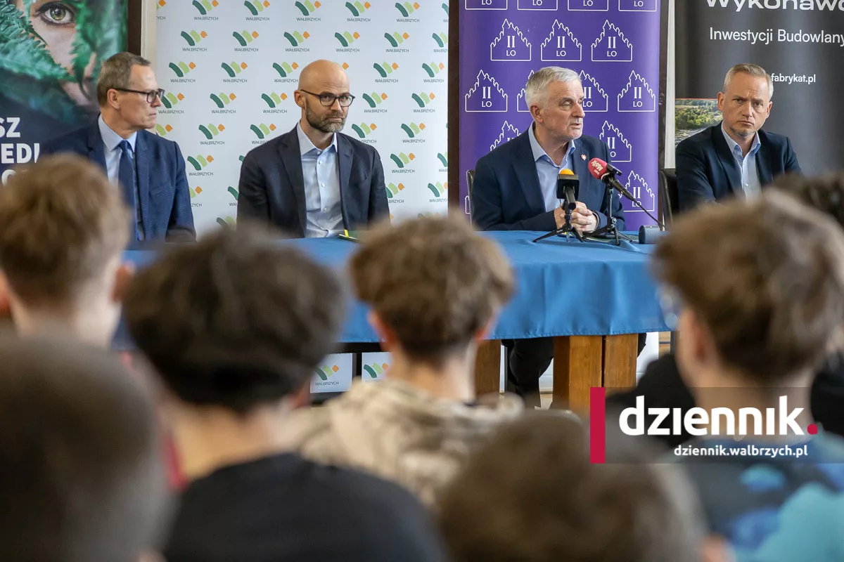 Wałbrzych. II LO przejdzie kosztowną termomodernizację