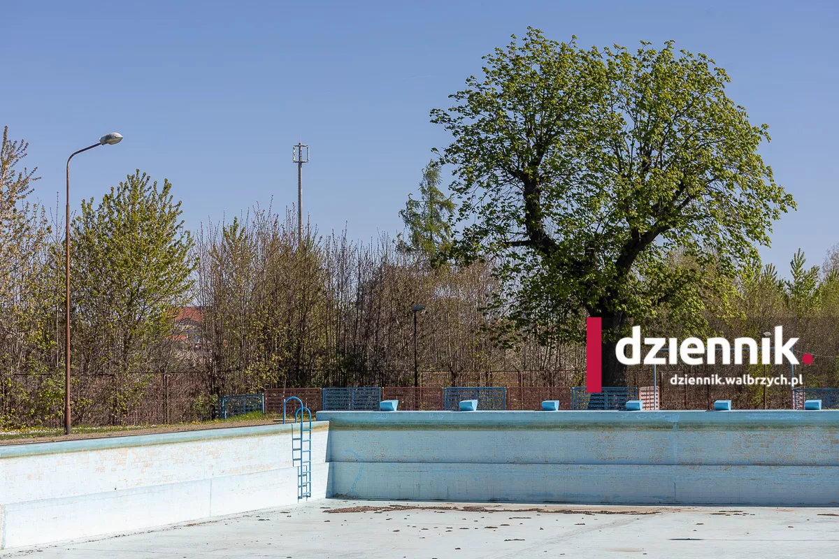 Basen odkryty w Dzierżoniów do przebudowy. Rusza wieloetapowy remont za miliony