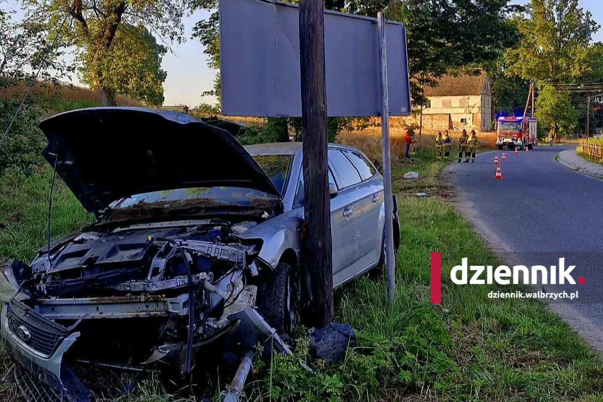 Poważny wypadek koło Ząbkowic Śląskich. Autem kierował 22-latek bez prawa jazdy fot. Komenda Powiatowa Policji w Ząbkowicach Śląskich